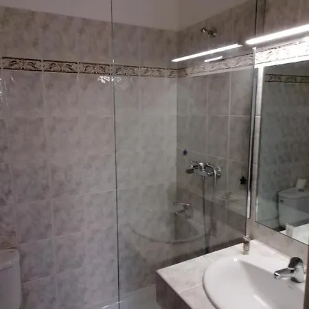 Apartment Neuf 25 M2, Terrasse 35 M2 Proche Port Nice, Centre Nice